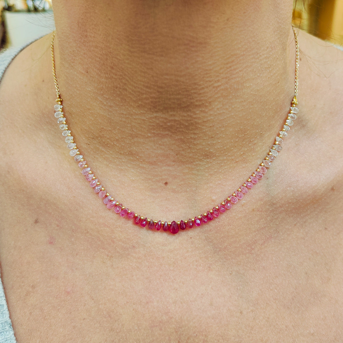 Collier Saphirs Gouttes Dégradé Rose