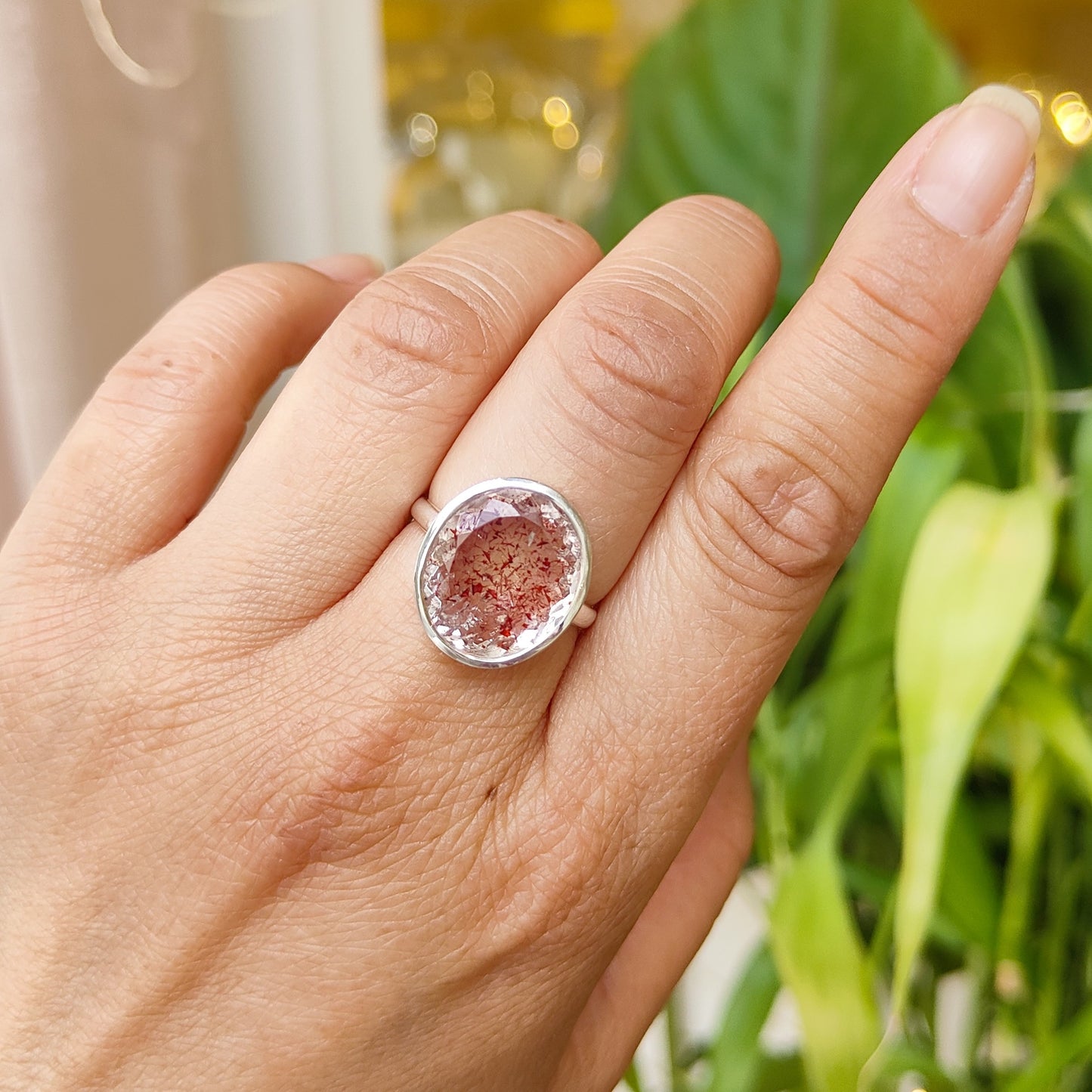 Bague Cristal de roche avec inclusions d'Hématite - Rond