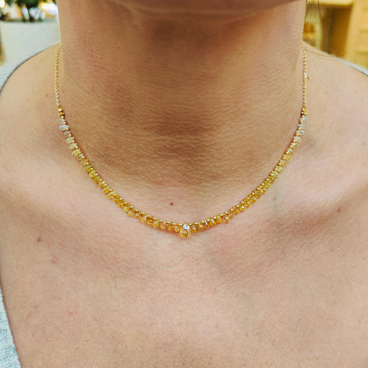 Collier Saphirs Gouttes Dégradé Jaune