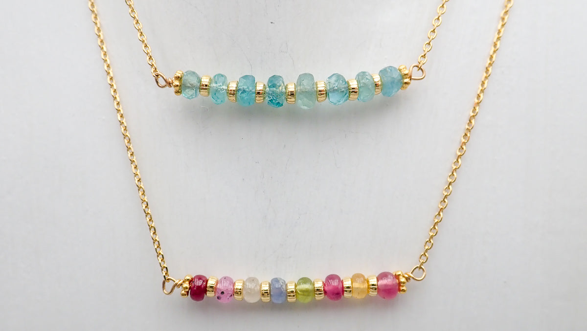 Collier Saphirs / Émeraudes