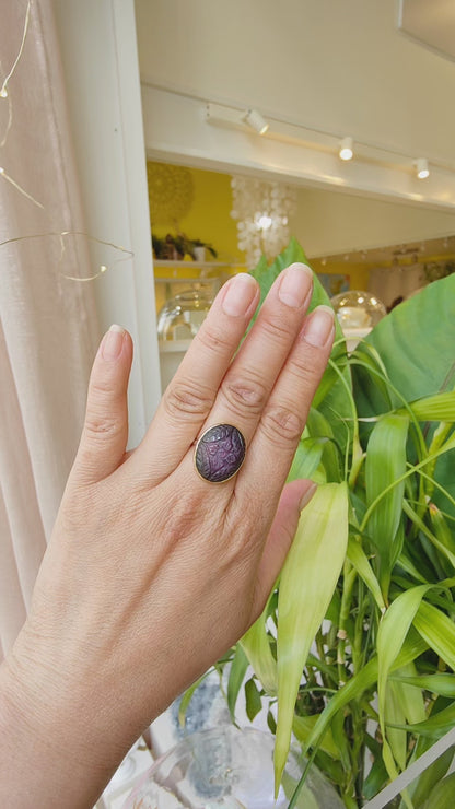 Bague rubis gravé ovale