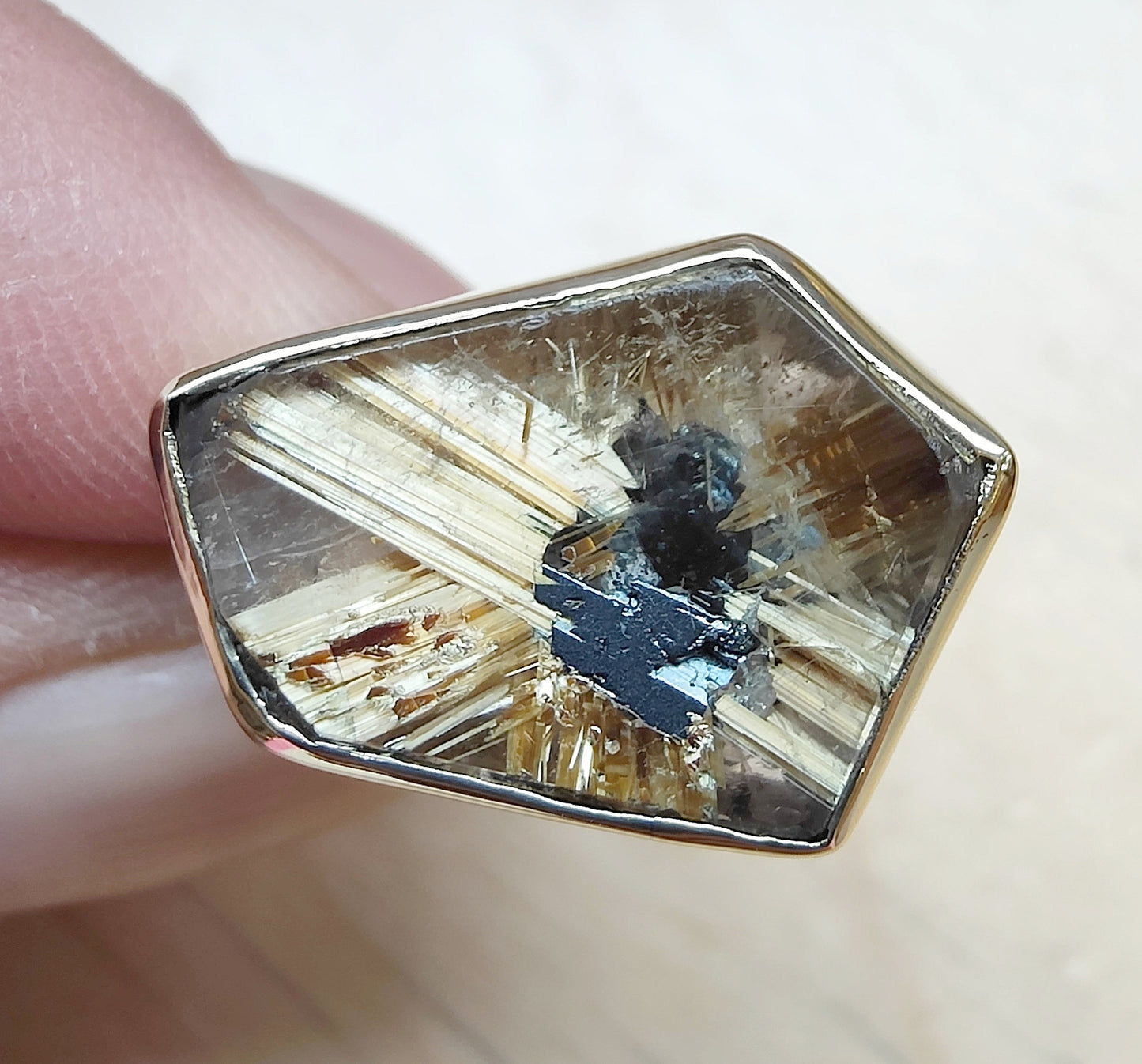 Bague Rutile doré étoilé